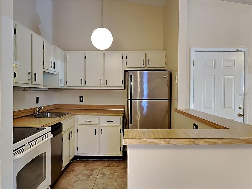 1st image of 2758 Oak Park Way #201