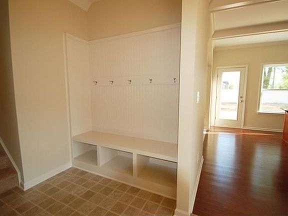 3rd image of 2021 Lake Vista Dr