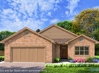52 Monterey Dr, Albertville, AL 35950