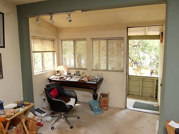 5th image of 4834 Siskiyou Ave