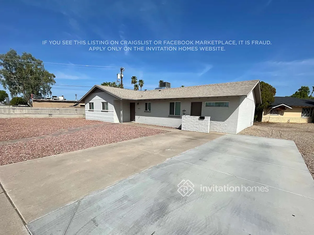 Building Photo - 1810 E Palmcroft Dr
