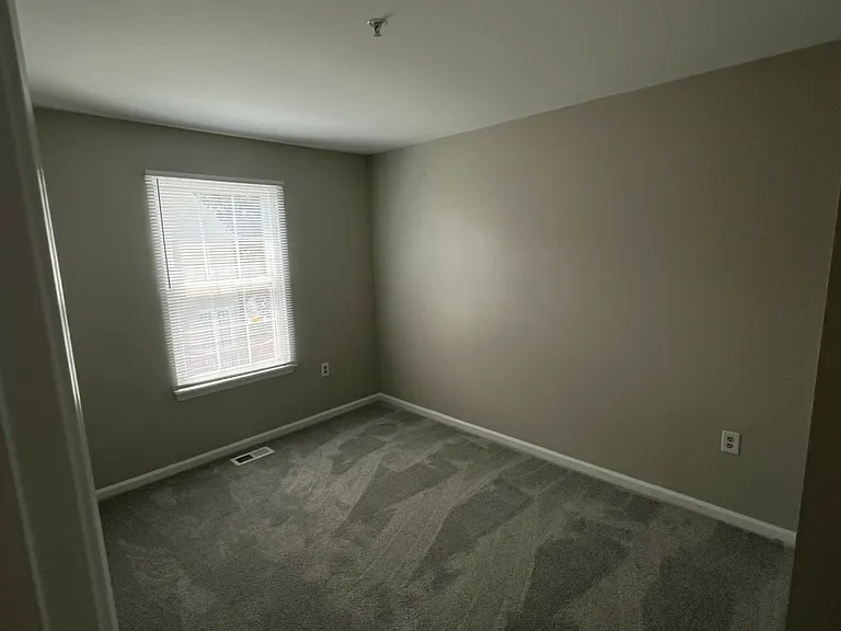 1031 Murdoch Ct #1 — Photo 16