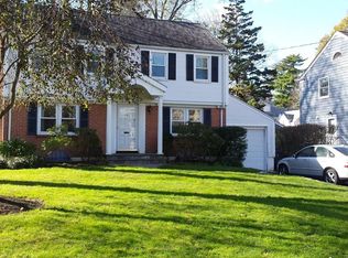 29 Midchester Ave, White Plains, NY 10606
