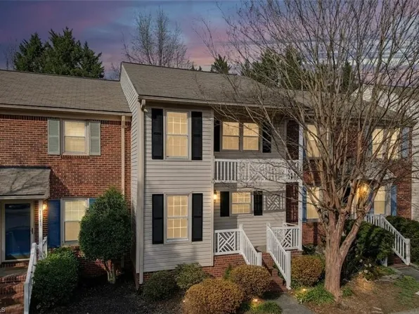 1813 N Winds Dr, Winston Salem, NC 27127