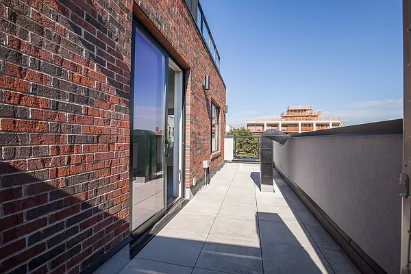 Rented by Nooklyn NYC LLC | media 16