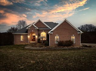 5127 Waterford Dr, Kingsport, TN 37664