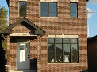 2545 S Hillock Ave, Chicago, IL 60608