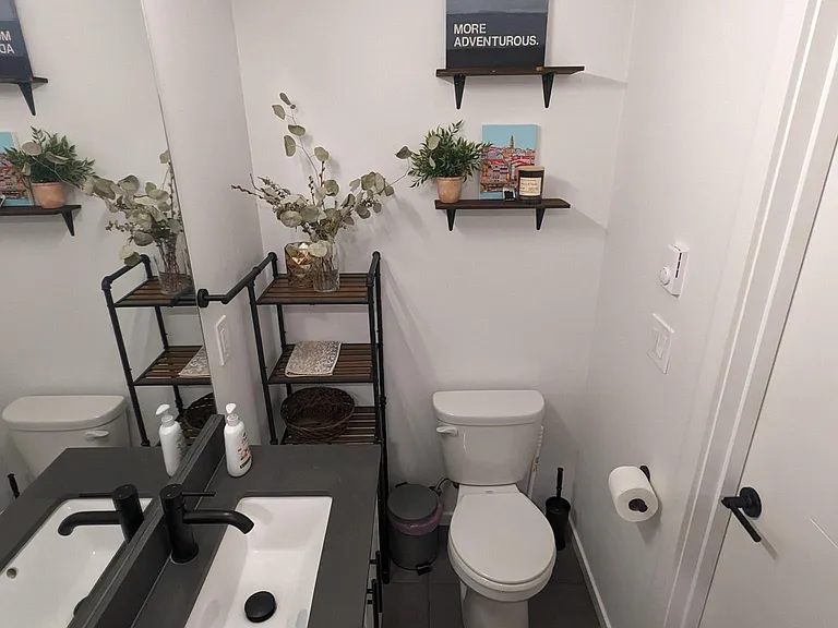 2616 E Yesler Way — Photo 15