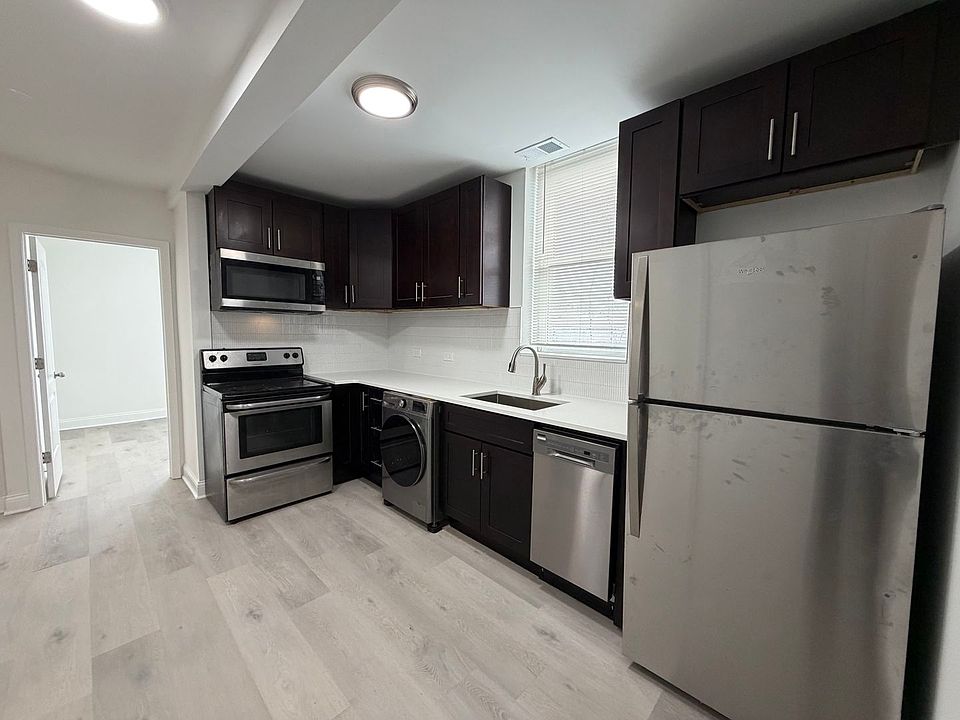 1st image of 4836 N Winthrop Ave #2W