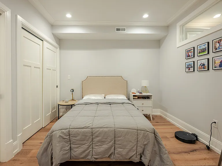 1320 Belmont St NW #1 — Photo 7