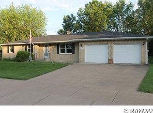 1209 Dogwood Dr, Eau Claire, WI 54701