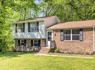 9706 Kendrick Rd, North Chesterfield, VA 23236