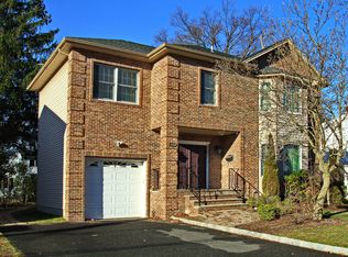 57 Sandford Rd #1X, Fair Lawn, NJ 07410