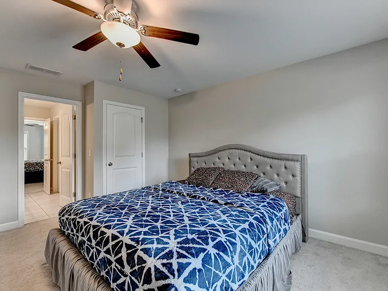 6035 Ashborough Park — Photo 71