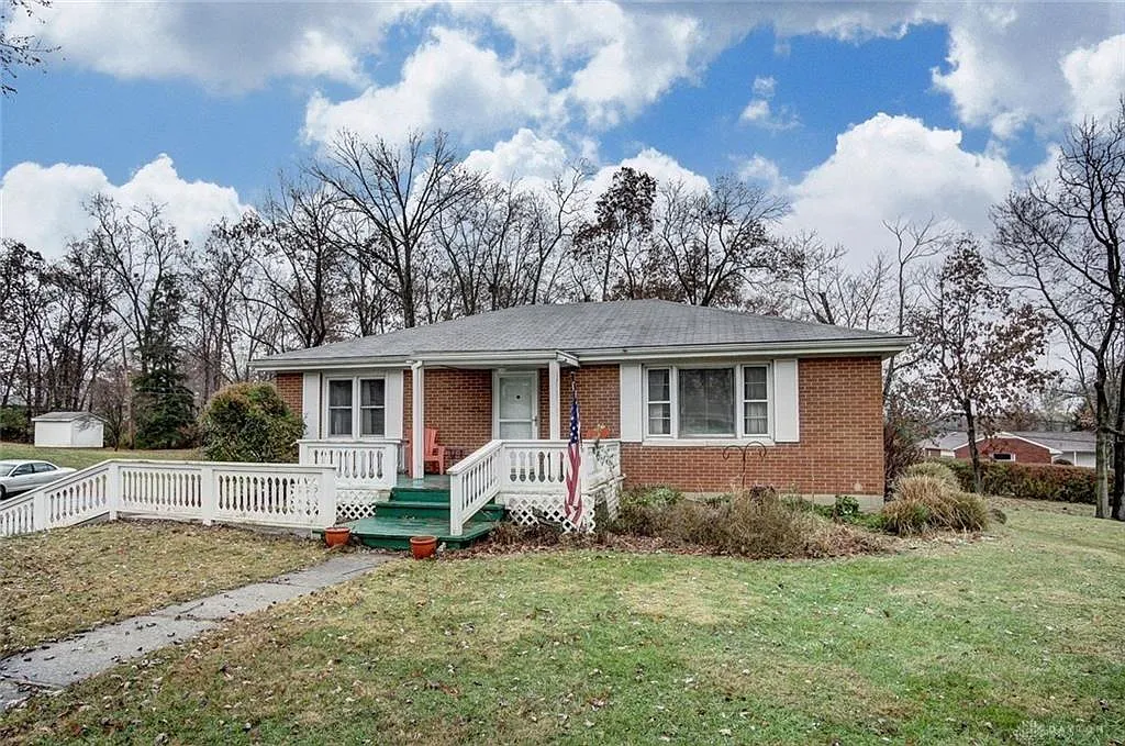 1722 Miracle Mile photo 1