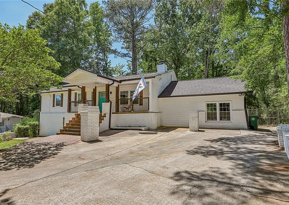3898 Skidmore Dr