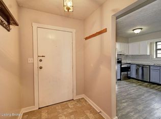 6618 Ashbrooke Dr, Pewee Valley, KY 40056