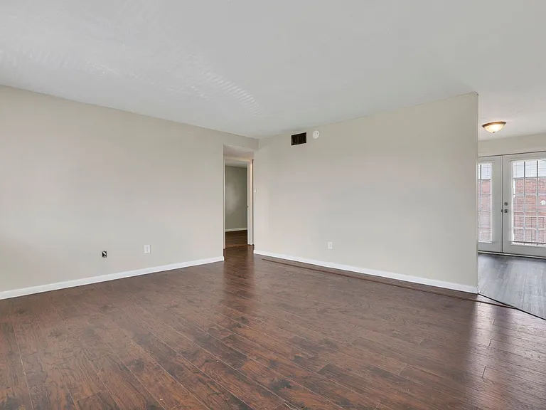 861 Kingsford Rd — Photo 8