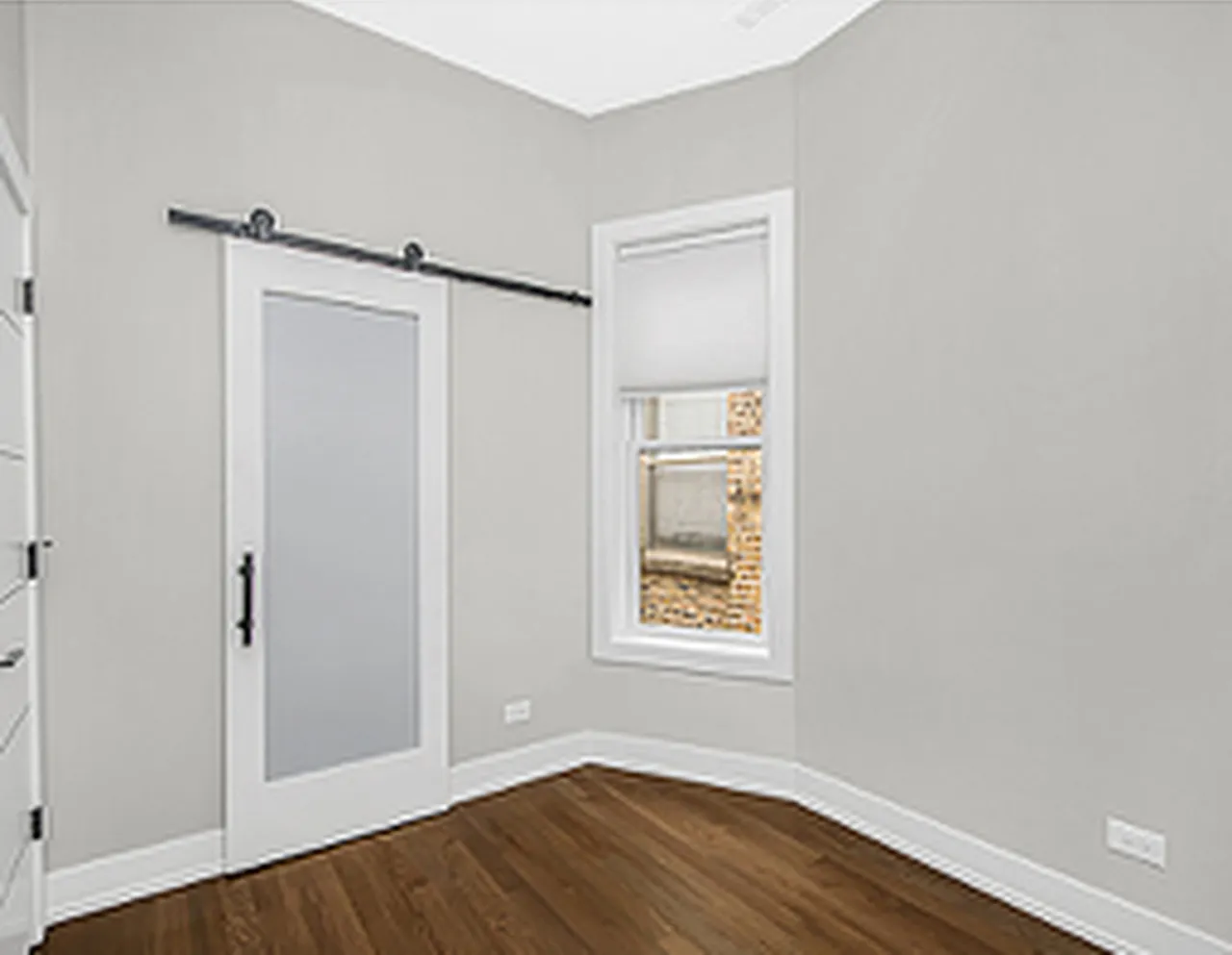 2 bed, 740 sqft, $3,400 — Photo 4