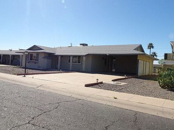 2nd image of 10819 W Canterbury Dr
