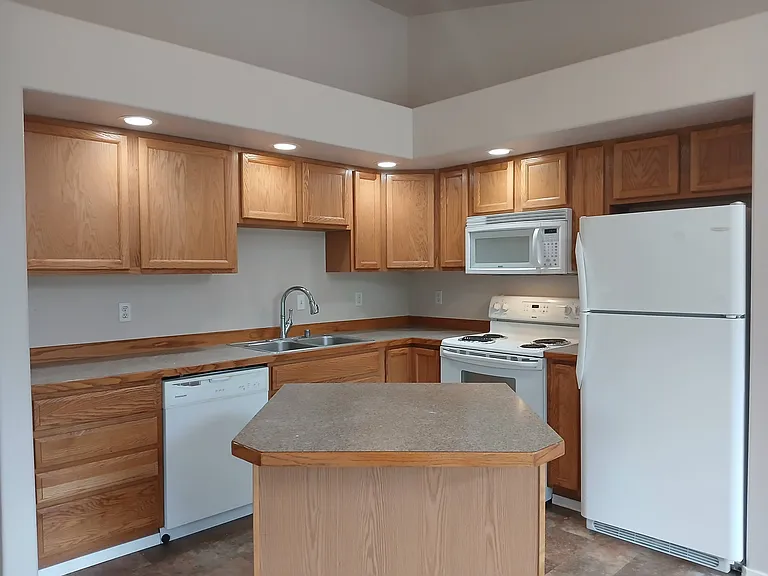 320 E Victor Cir #B — Photo 34