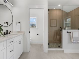 22 James St #B, Woburn, MA 01801