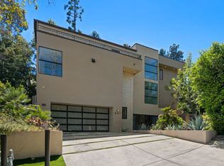 641 Elkins Rd, Los Angeles, CA 90049