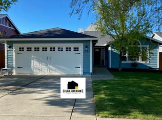 2384 Stonefield Way, Medford, OR 97501