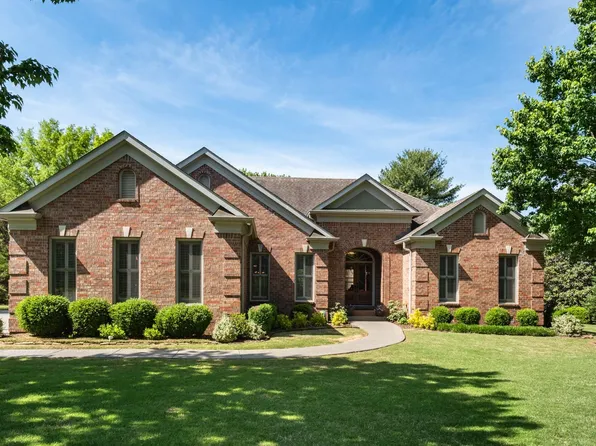 901 N Meadow Ln, Nashville, TN 37221