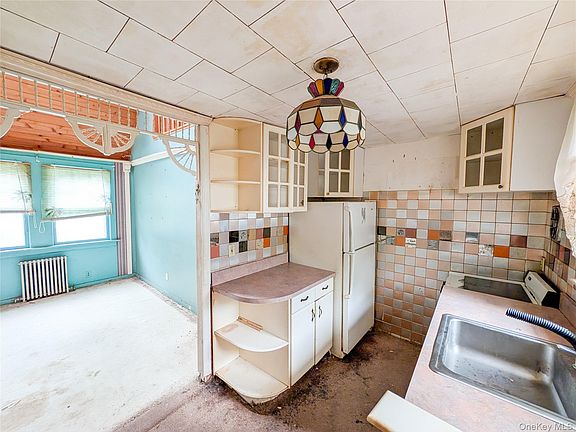 5th image of 24 Grove Road