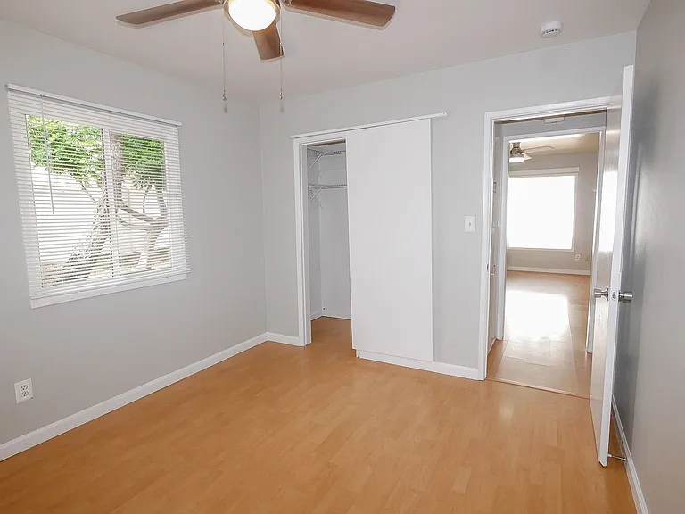 2924-2932 Suncrest Dr — Photo 14