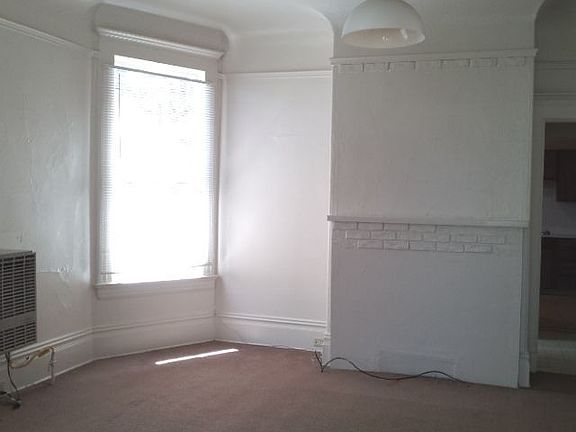2nd image of 429 Monterey St APT A