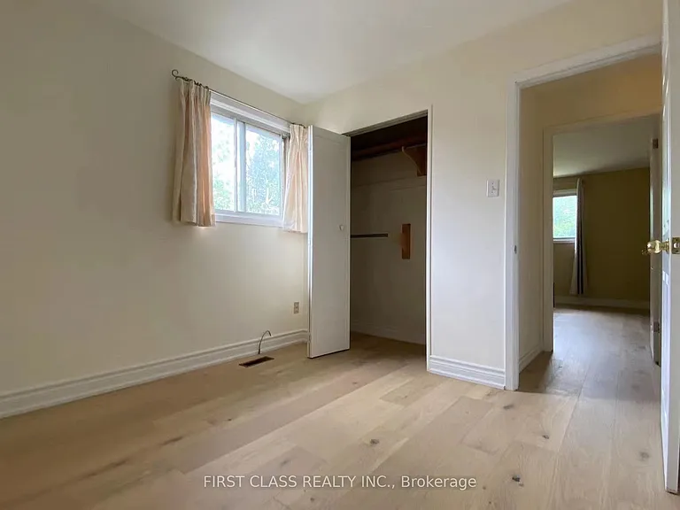 280 McNicoll Ave #UPPER — Photo 13