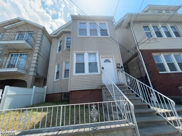 28 S 5th St, Elizabeth City, NJ 07206