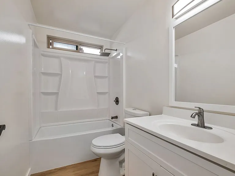 Plum Street Garden Apartments 501 Plum St Capitola, CA 95010 — Photo 6