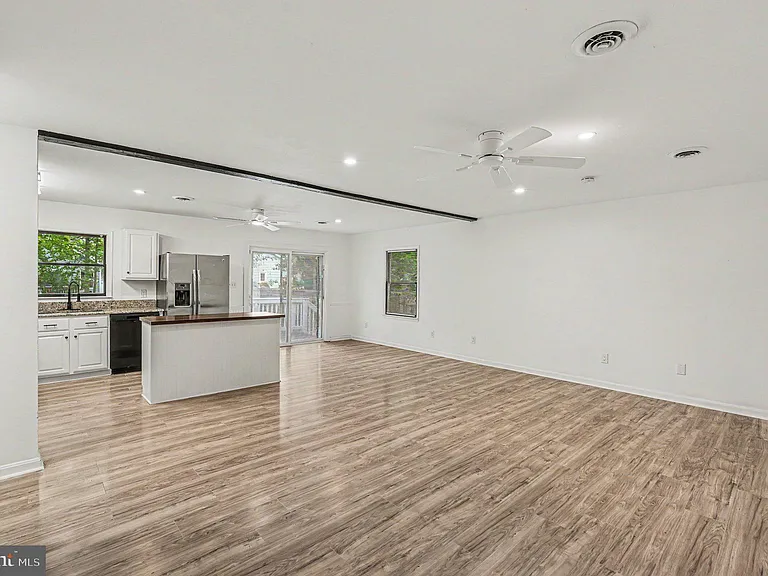 78 Woodmount Dr — Photo 7