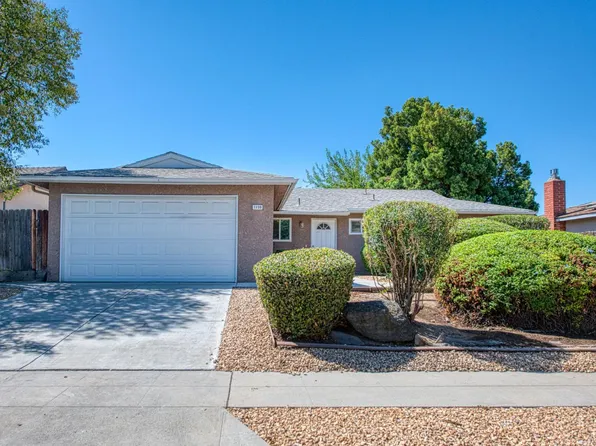 1139 W Alluvial Ave, Fresno, CA 93711