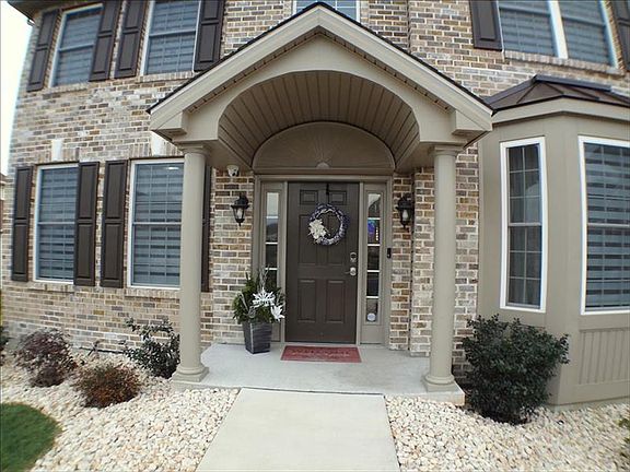 3rd image of 294 Danbury Dr