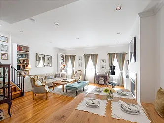 Sold by Avenue Sotheby's International Realty