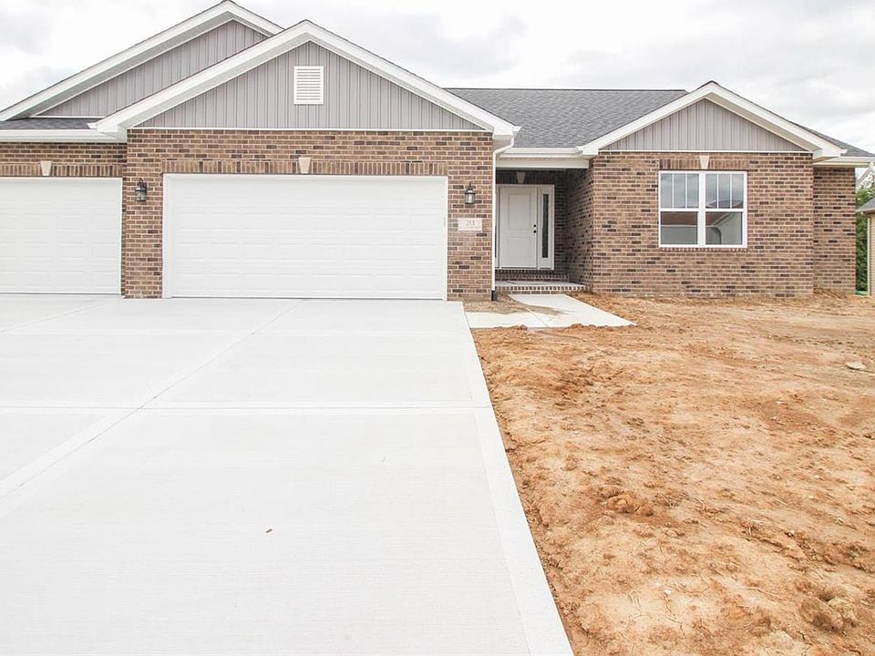1st image of 213 Emerald Way W