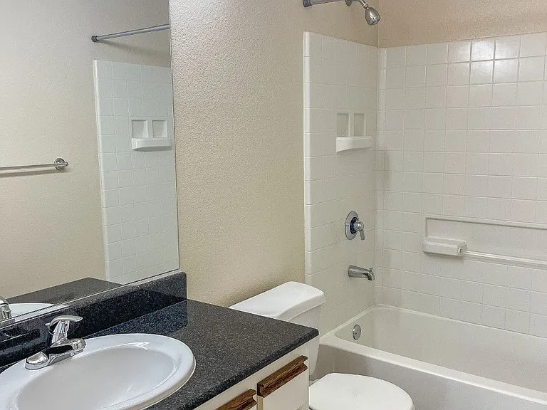 Sierra Lofts — Photo 21
