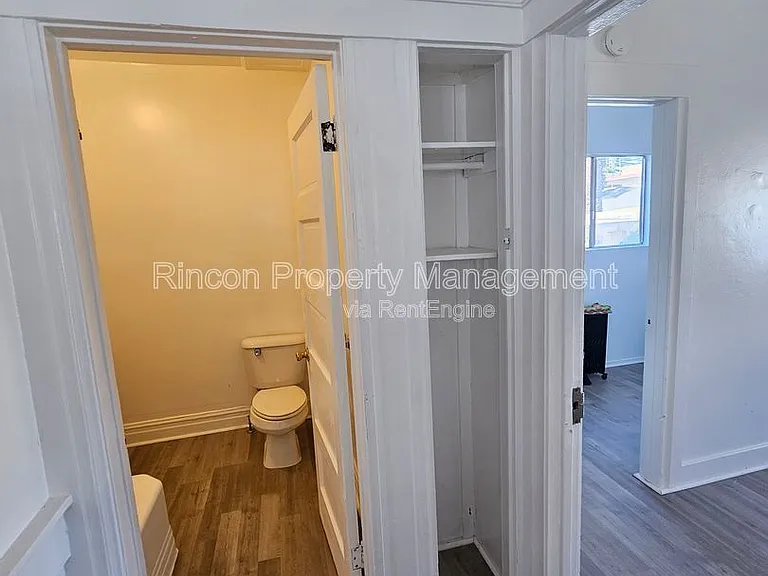 127 S B St #1 — Photo 10