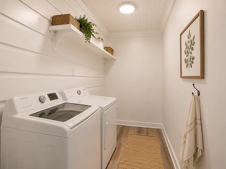203C S 21st Ave — Photo 8