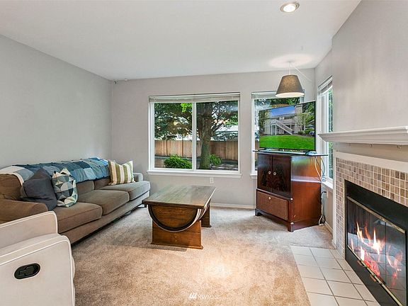 4th image of 9210 Market Pl Unit N101