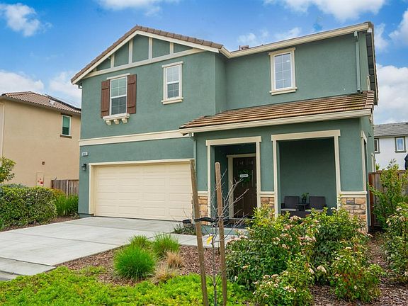 3rd image of 6083 Oak Leaf Place