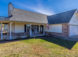 25005 S Hackamore Rd W, Claremore, OK 74019