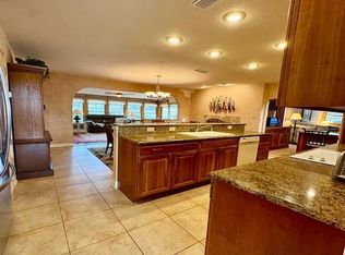 16 Wedgewood Ln NE, Fort Walton Beach, FL 32547