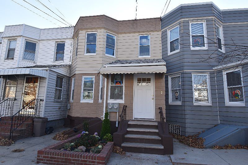 1st image of 6438 Admiral Ave