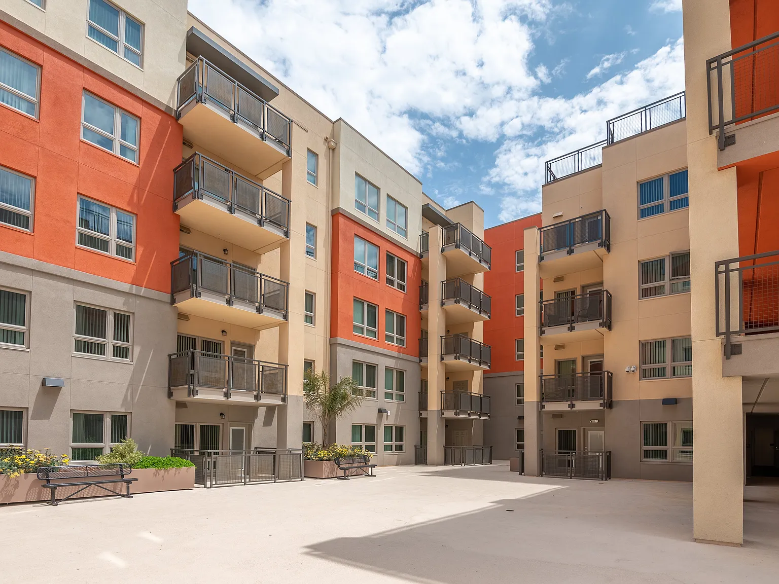 Terraces at Nevin — Photo 4
