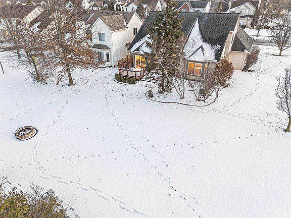 4th image of 2330 Courtney Circle Ct